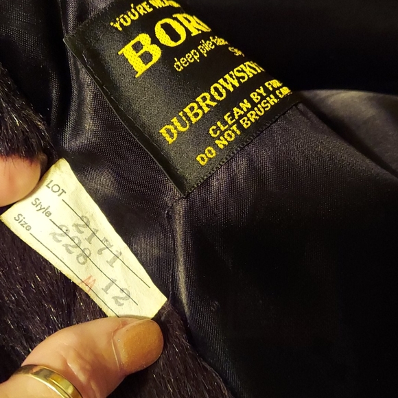 faux fur coat, sz M, black - Picture 7 of 7